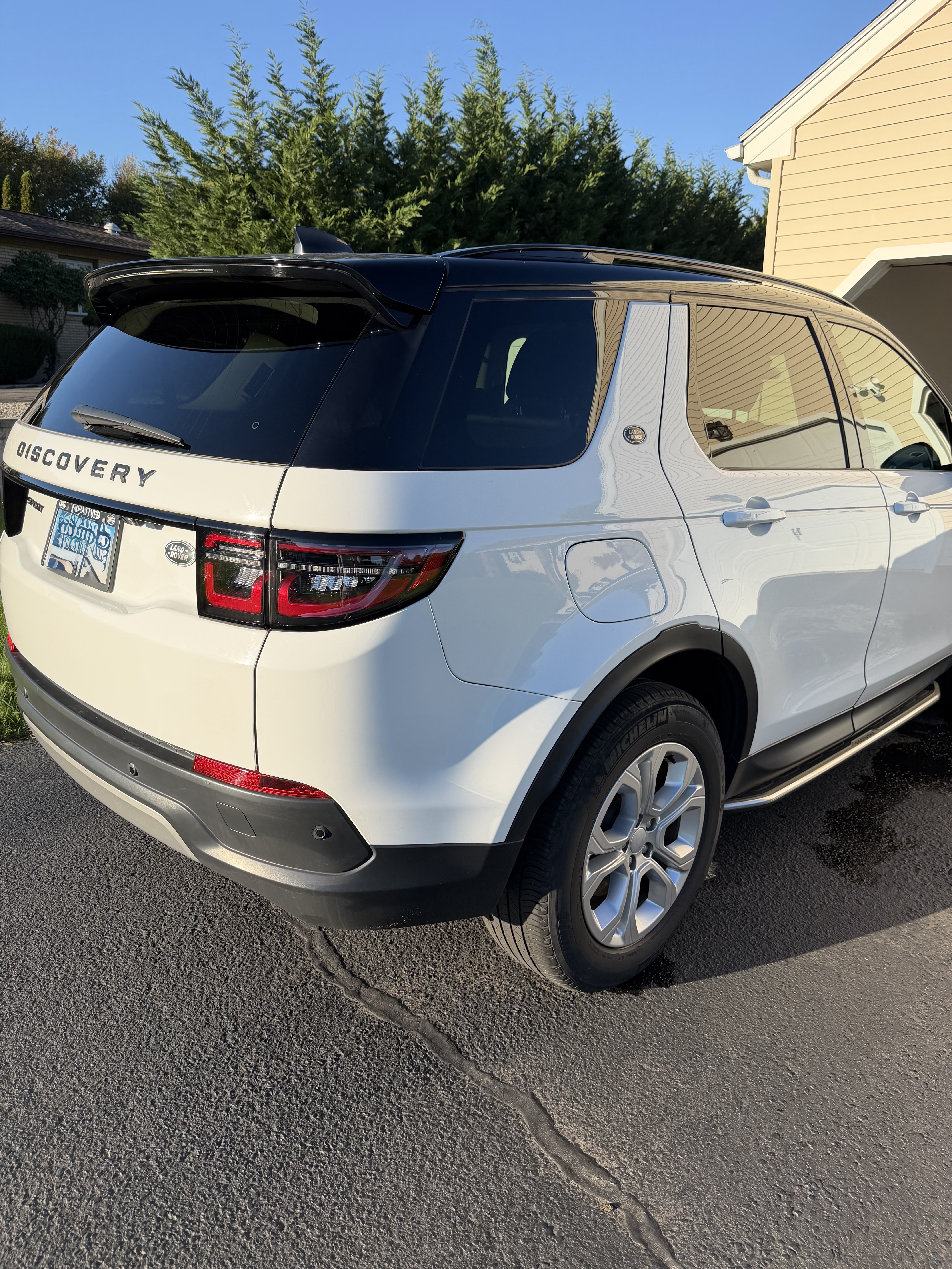 Used 2022 Land Rover Discovery Sport S AWD/4WD image 2