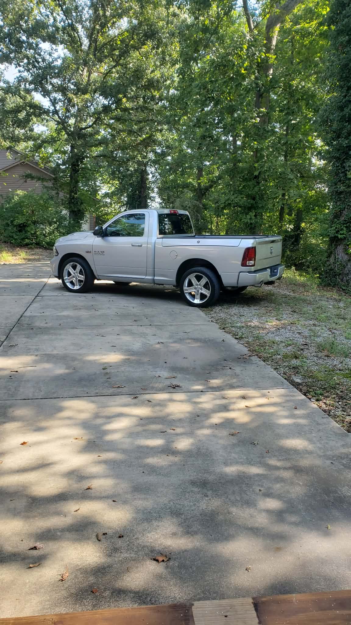 Used 2014 RAM 1500 Sport RWD image 20