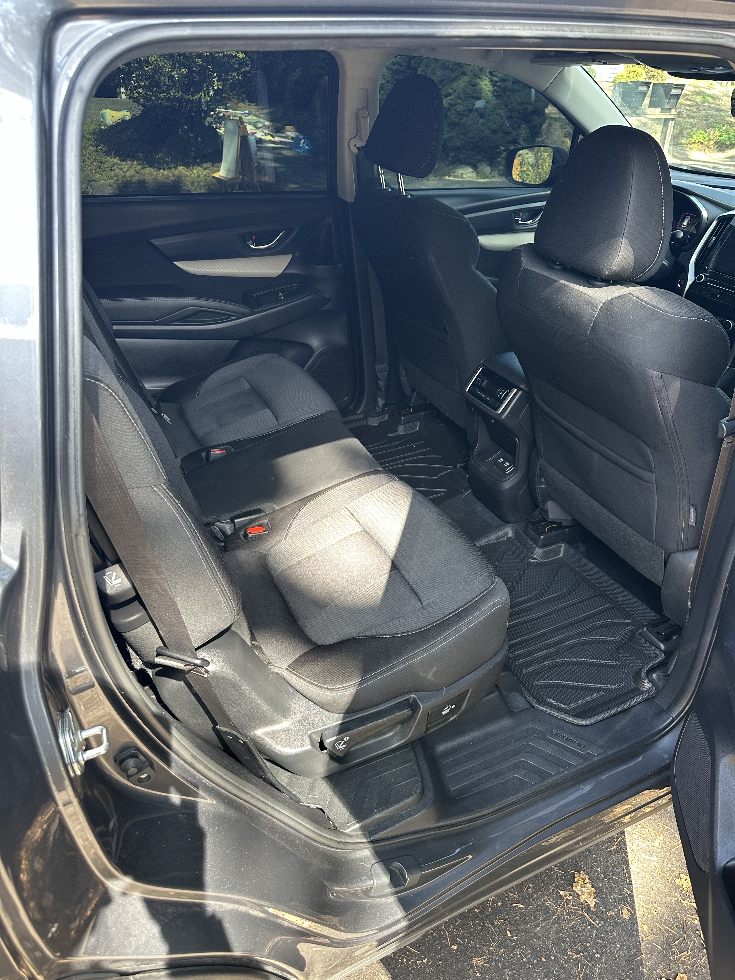 Used 2021 Subaru Ascent Premium w/ Convenience Package AWD/4WD image 9