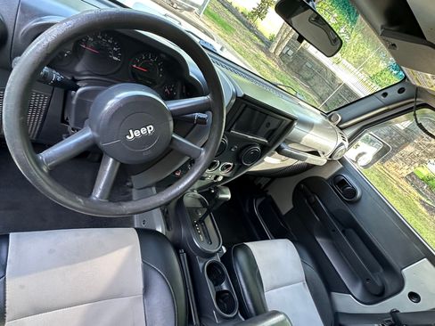 Used 2007 Jeep Wrangler X AWD/4WD image 5