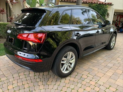 Used 2020 Audi Q5 2.0T Premium w/ Convenience Package image 5
