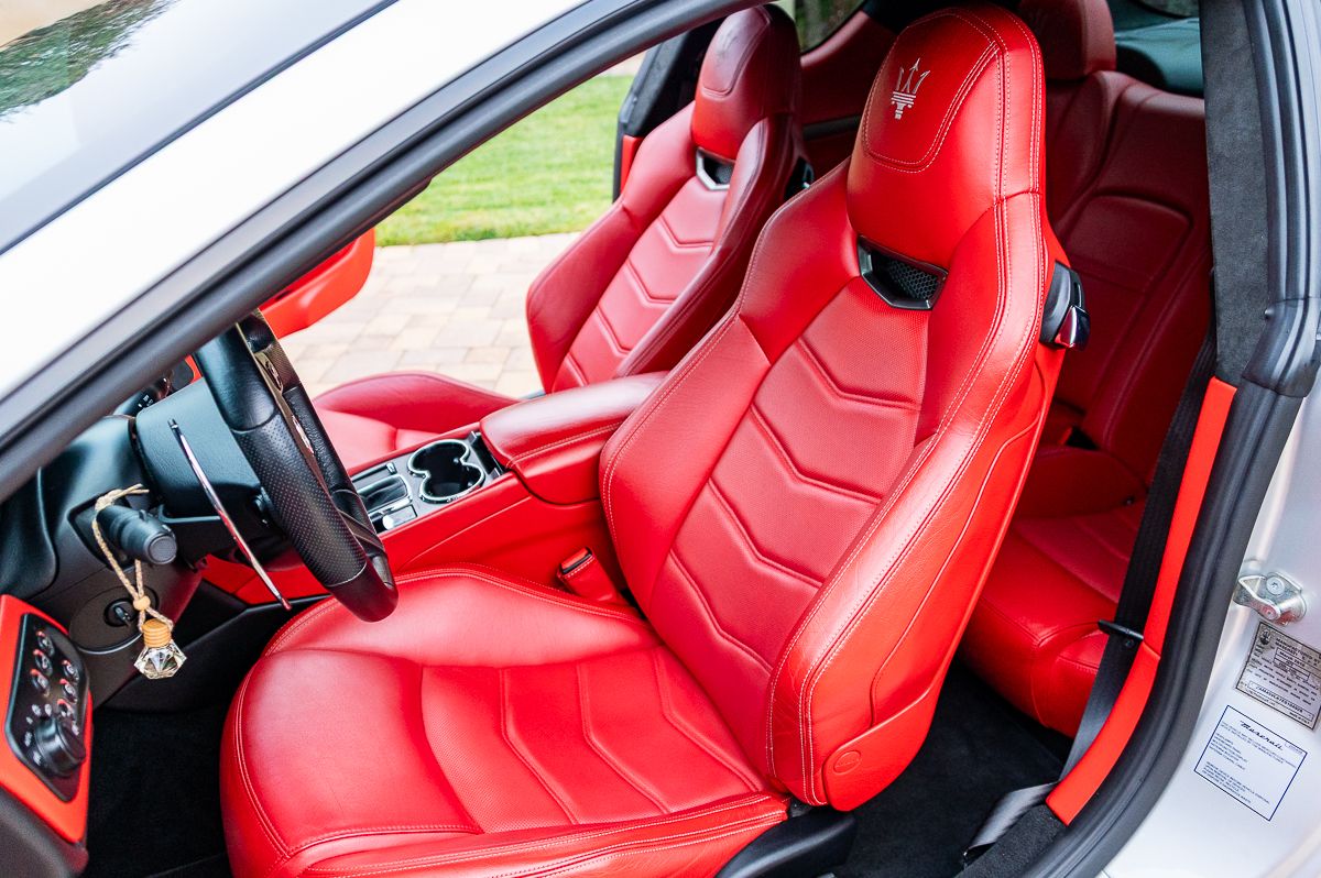 Used 2014 Maserati GranTurismo Sport RWD image 13