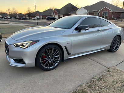 Used 2017 INFINITI Q60 Red Sport 400