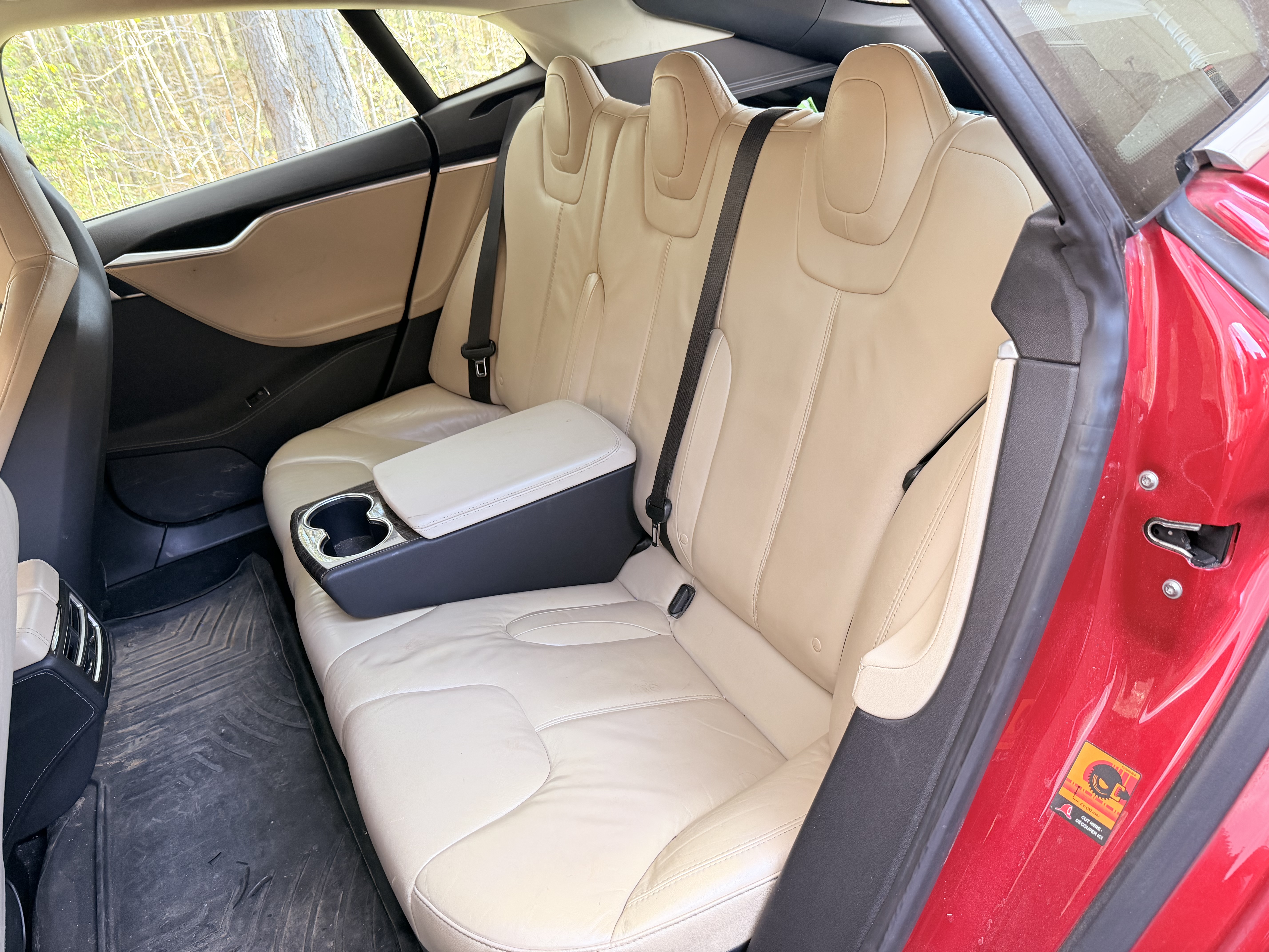 Used 2013 Tesla Model S RWD image 11
