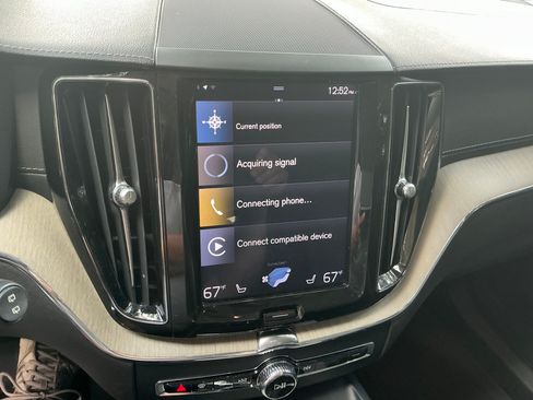 Used 2018 Volvo XC60 T6 Inscription w/ Convenience Package AWD/4WD image 4