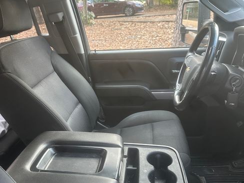 Used 2016 Chevrolet Silverado 2500 LT w/ LT Convenience Package image 10