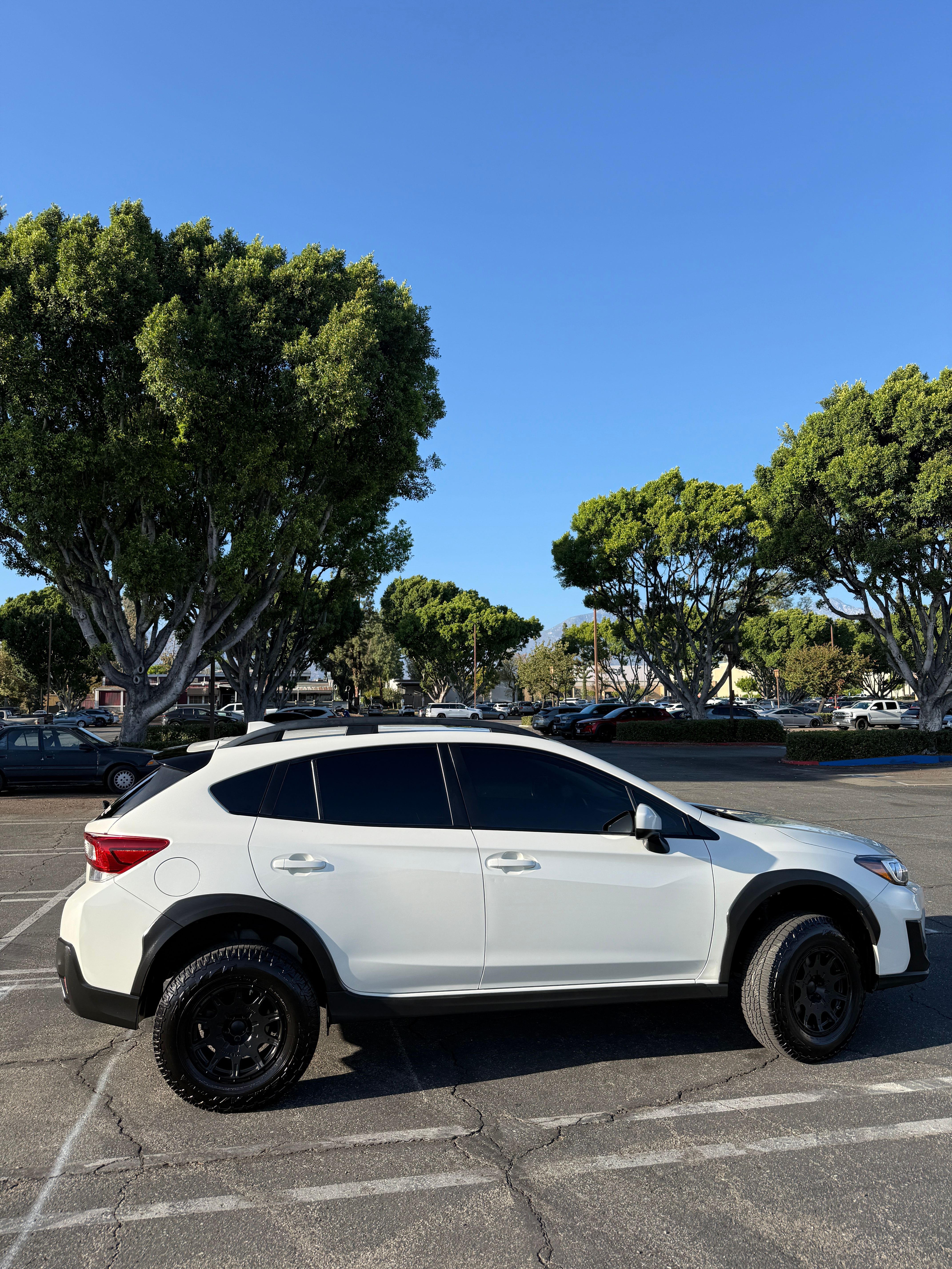 Used 2018 Subaru Crosstrek 2.0i Premium AWD/4WD image 12