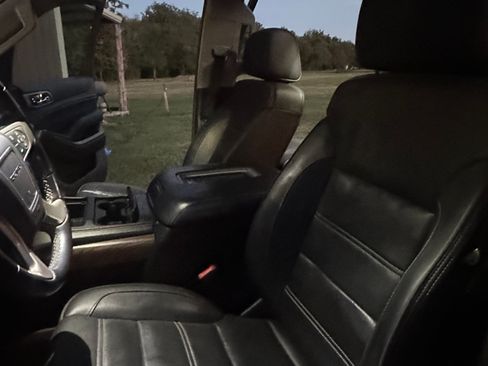 Used 2019 GMC Yukon XL Denali w/ Denali Ultimate Package AWD/4WD image 12