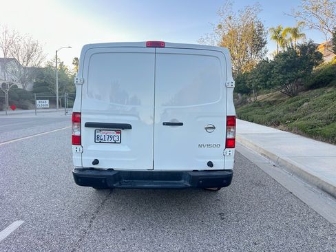 Used 2020 Nissan NV 1500 SV w/ Navigation Package image 8