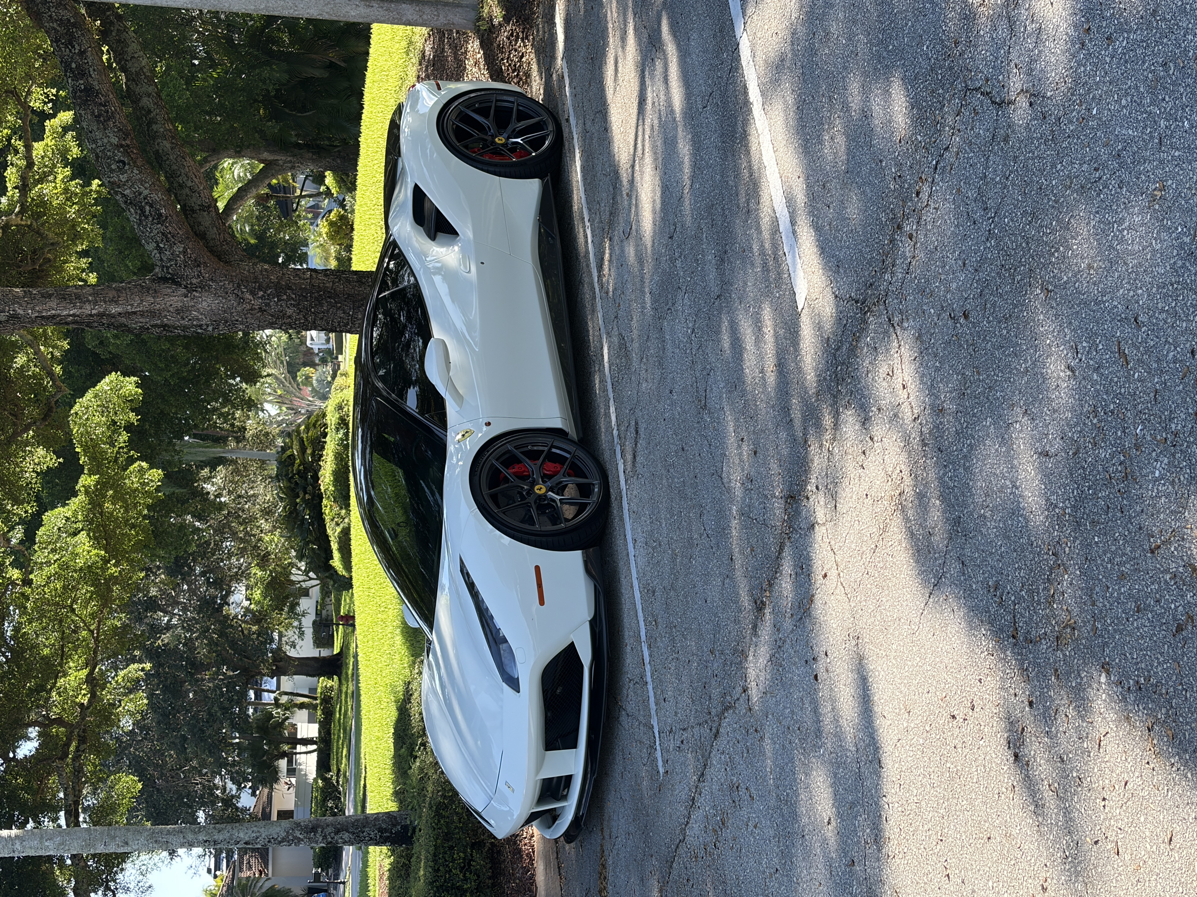 Used 2018 Ferrari 488 GTB RWD image 12