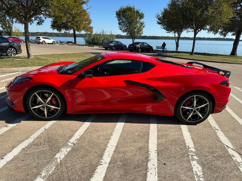 Used 2021 Chevrolet Corvette Stingray Preferred Cpe w/ Z51 Performance Package image 5