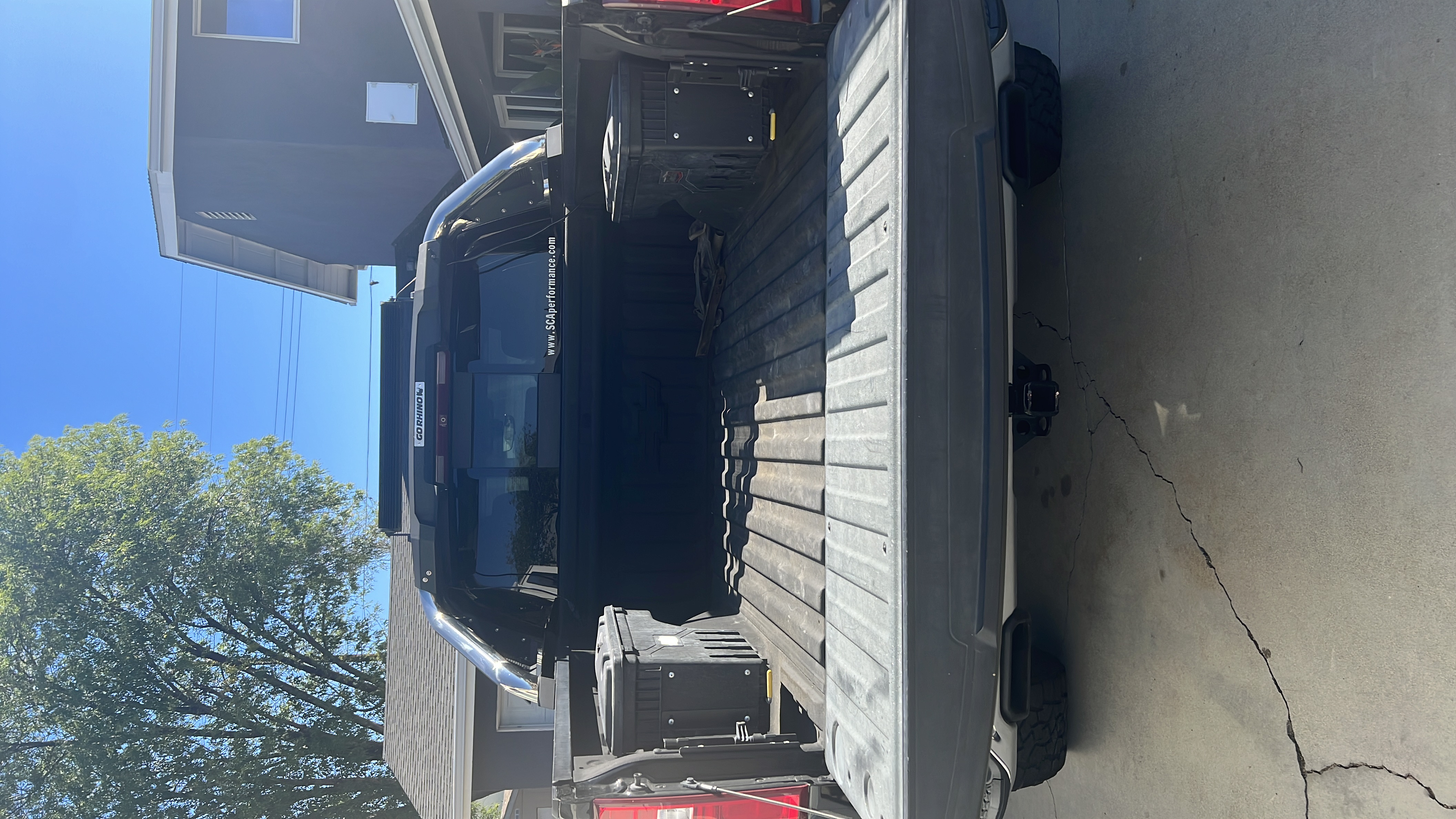 Used 2019 Chevrolet Silverado 1500 LTZ w/ LTZ Premium Package AWD/4WD image 2