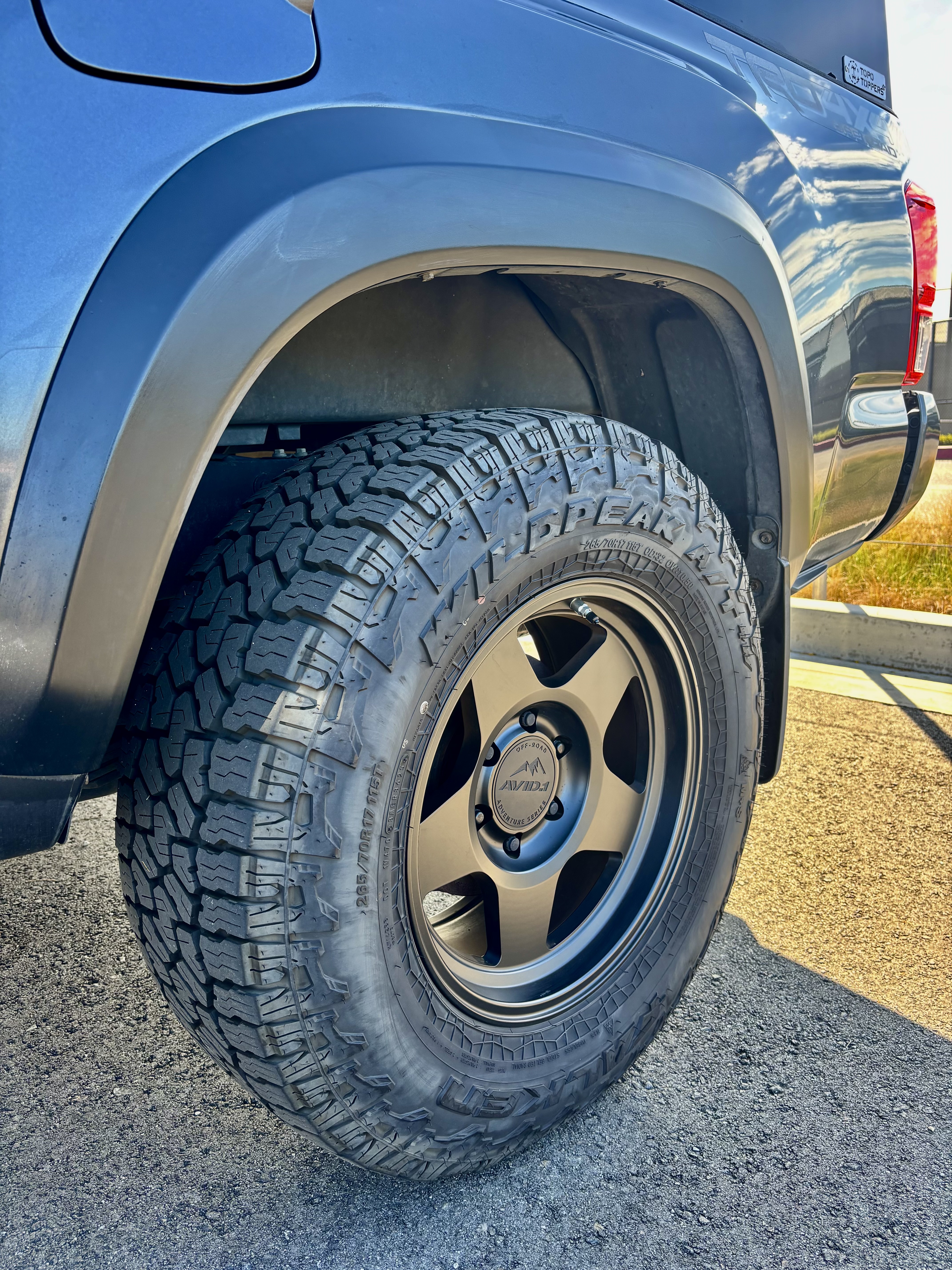 Used 2019 Toyota Tacoma TRD Off-Road w/ Technology Package AWD/4WD image 10