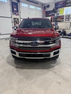 Used 2020 Ford F150 Lariat w/ Equipment Group 502A Luxury AWD/4WD image 4