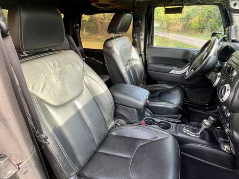 Used 2013 Jeep Wrangler Rubicon w/ Dual Top Group image 6
