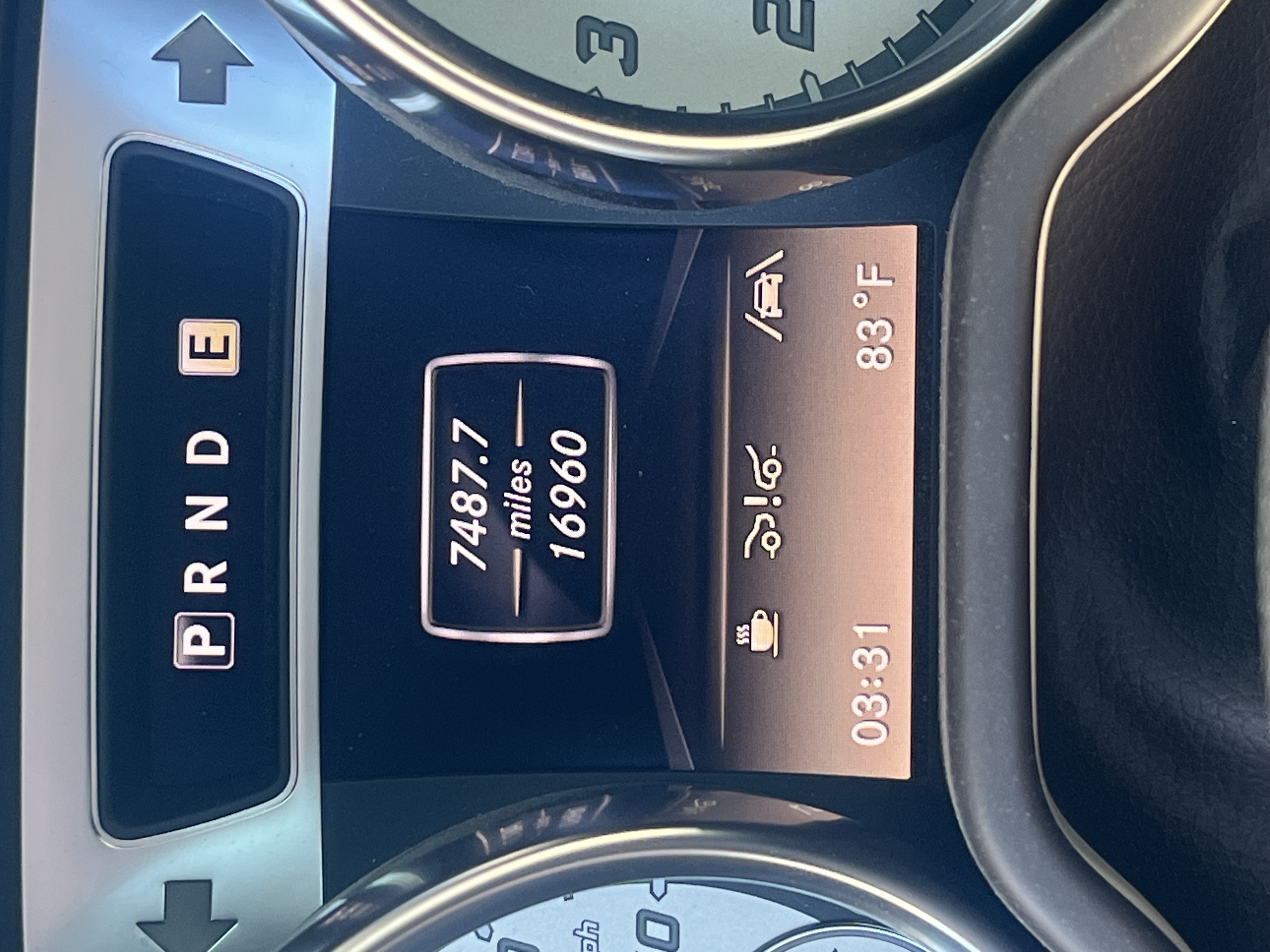 Used 2013 Mercedes-Benz SL 550 image 1