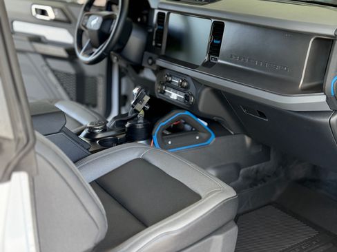 Used 2024 Ford Bronco Black Diamond AWD/4WD image 12