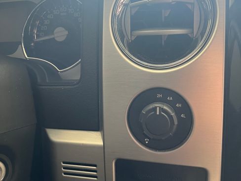 Used 2012 Ford F150 Platinum AWD/4WD image 14