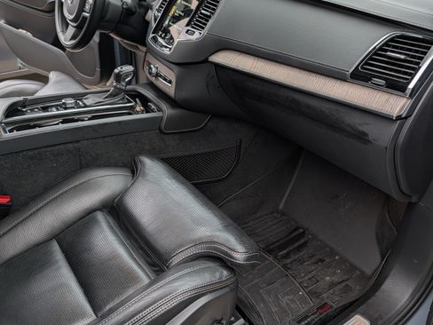 Used 2020 Volvo XC90 T6 Inscription image 13