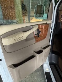 Used 2015 GMC Savana 2500 RWD image 15