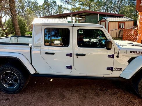 Used 2022 Jeep Gladiator Rubicon w/ Trailer Tow Package image 5