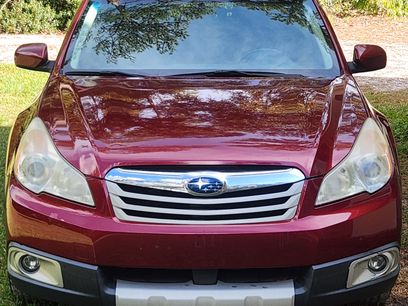 Used 2012 Subaru Outback 2.5i Limited w/ Moonroof Pkg