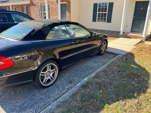 Used 2008 Mercedes-Benz CLK 550 Cabriolet image 2