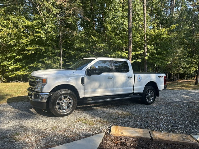 Used 2020 Ford F250 Lariat w/ Lariat Ultimate Package AWD/4WD image 2
