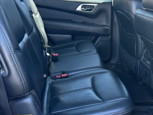 Used 2016 Nissan Pathfinder SL w/ SL Premium Package AWD/4WD image 4