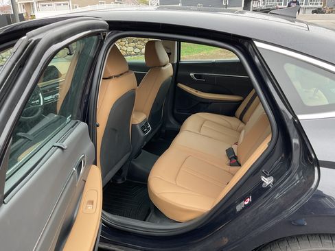 Used 2023 Hyundai Sonata Limited image 4