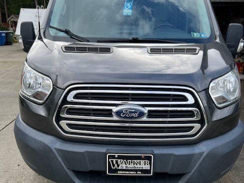 Used 2017 Ford Transit 350 XLT image 15