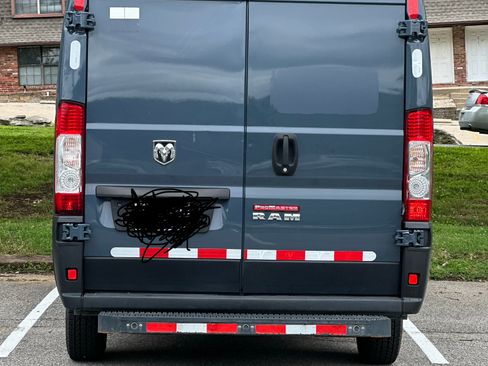 Used 2020 RAM ProMaster 3500 FWD image 2