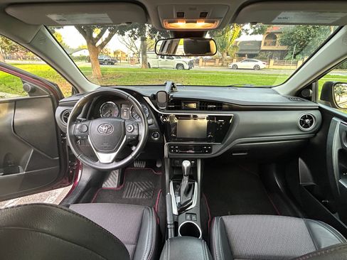 Used 2017 Toyota Corolla SE 50th Anniversary image 8