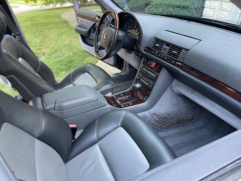 Used 1998 Mercedes-Benz S 600 Sedan image 25