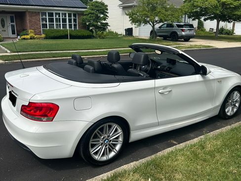 Used 2013 BMW 128i Convertible RWD image 10