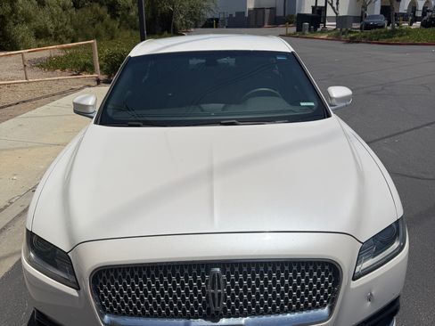 Used 2017 Lincoln Continental Select FWD image 4