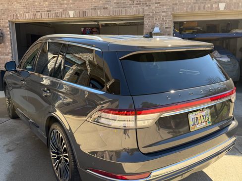 Used 2023 Lincoln Aviator Black Label w/ Dynamic Handling Package image 27