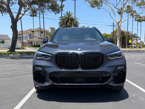 Used 2021 BMW X5 xDrive40i w/ M Sport Package AWD/4WD image 2