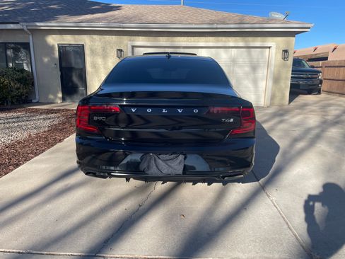 Used 2017 Volvo S90 T6 Inscription w/ Vision Package image 4