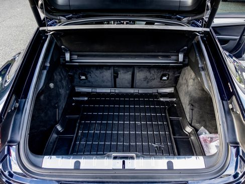 Used 2018 Porsche Panamera 4S image 15