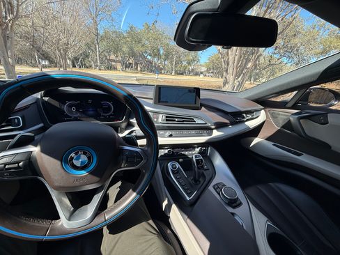 Used 2016 BMW i8 image 20