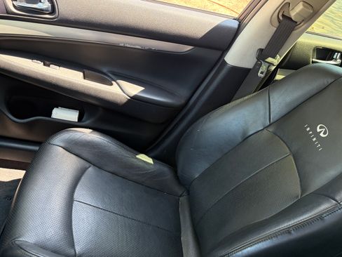 Used 2012 INFINITI G25 Journey RWD image 15