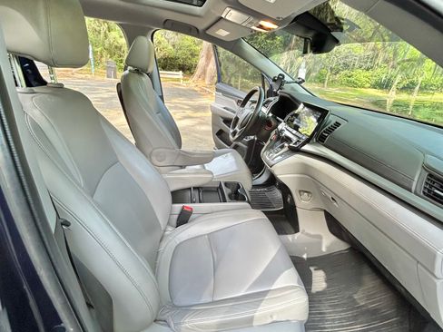 Used 2021 Honda Odyssey EX-L image 14