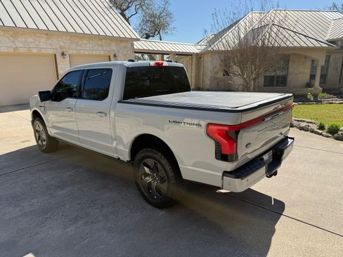 Used 2023 Ford F150 Lightning Lariat w/ Equipment Group 511A High image 8