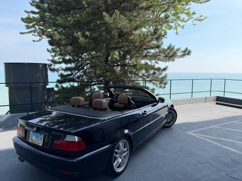 Used 2004 BMW 330Ci Convertible RWD image 5
