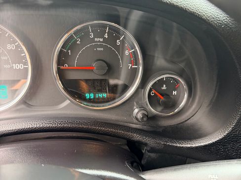 Used 2011 Jeep Wrangler Sport image 16