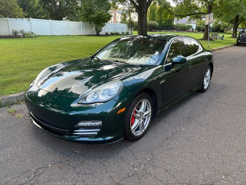 Used 2010 Porsche Panamera 4S AWD/4WD image 1