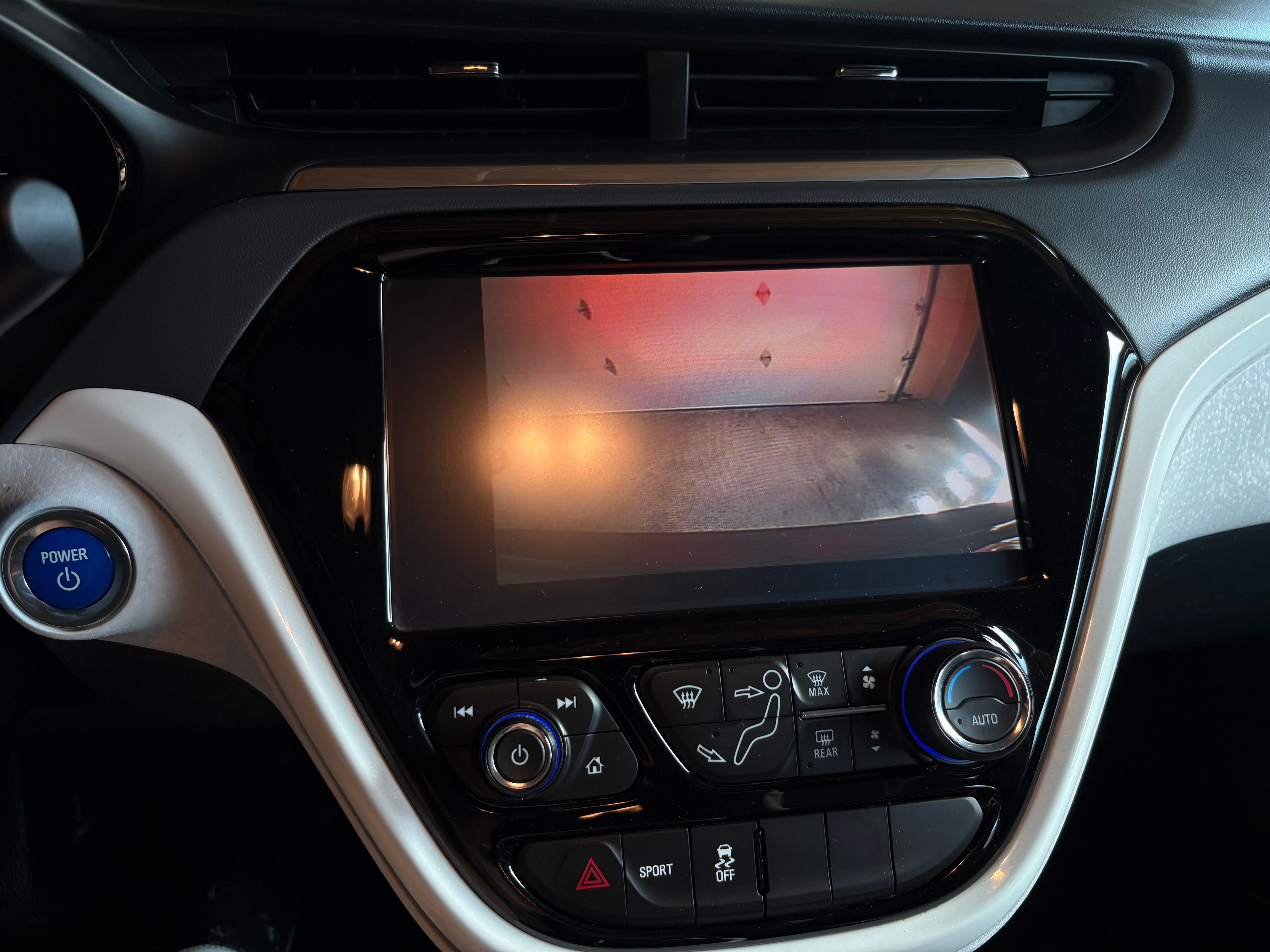 Used 2017 Chevrolet Bolt LT FWD image 22