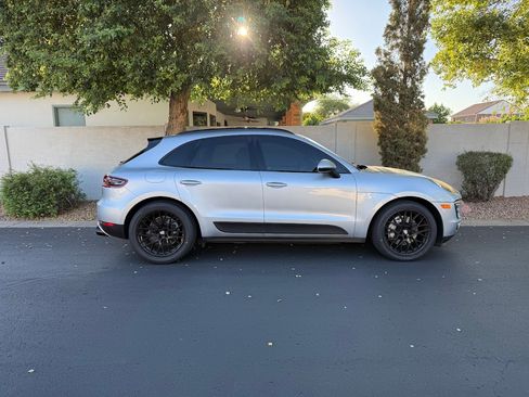 Used 2015 Porsche Macan S AWD/4WD image 6