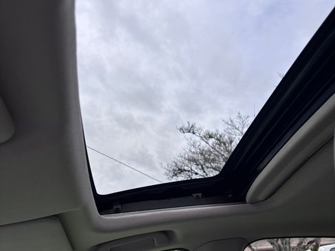 Used 2017 Honda HR-V EX-L image 12